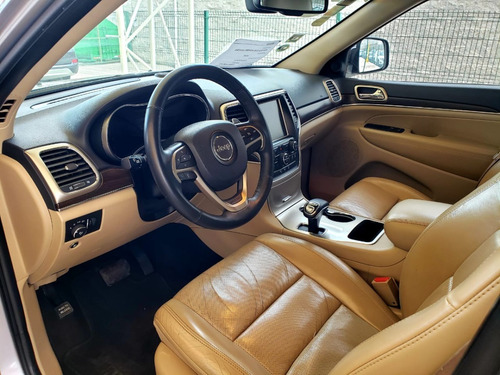 Imagen 6 de 7 de Jeep Grand Cherokee Limited Lujo