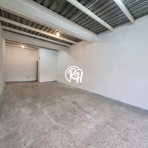Local Comercial En Alquiler En Santa Rosa, Maracay