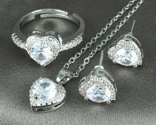 Collar Para Mujer Aretes Dije Cadena De Acero Corazón Juego Plateado