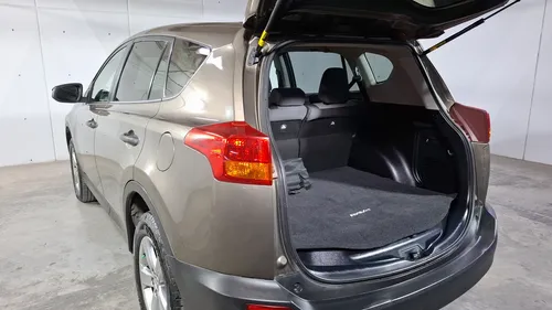 Toyota RAV4 2.5 Le At