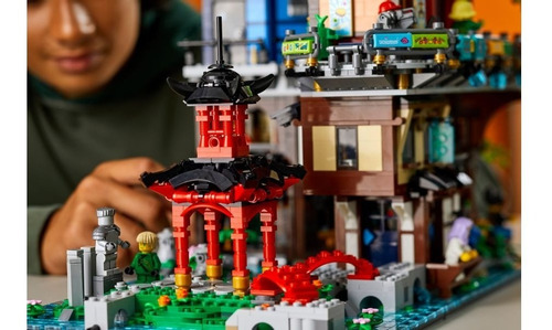 Lego Ninjago - Ninjago City Gardens® Cantidad de piezas: 5685