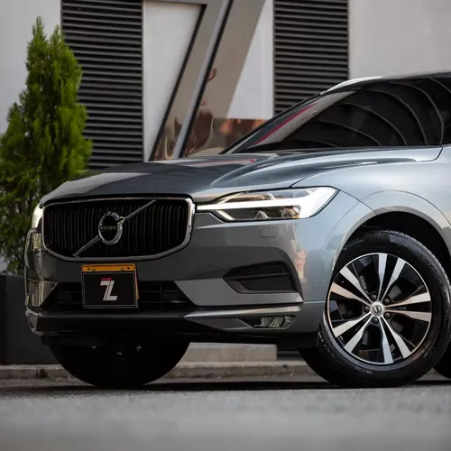 Volvo XC60 T5 awd momentum 2.0