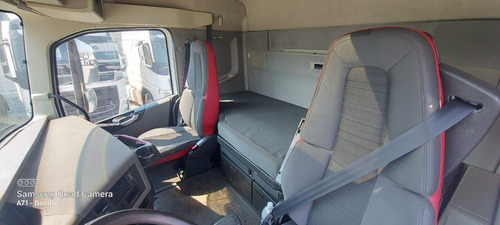 Imagem 8 de 10 de Volvo Fh540 Traçado