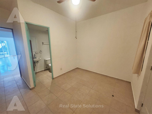 Departamento En Venta/renta, 3 Recámaras, Vista A Laguna, Isla Dorada, Cancún