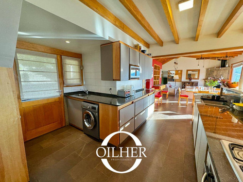 Casa Con Una Vista Inigualable! Faldeos De Chapelco!! Lote De 2145m2