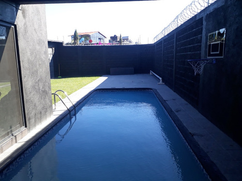Casa Con 3 Recamaras 3 Baños 2 Pisos