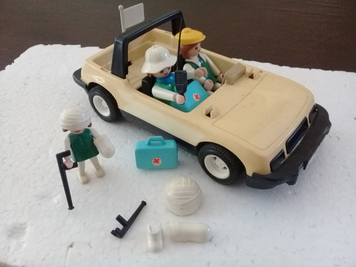 Muñecos Playmobil: Ambulancia Sanitaria, 3 Personas