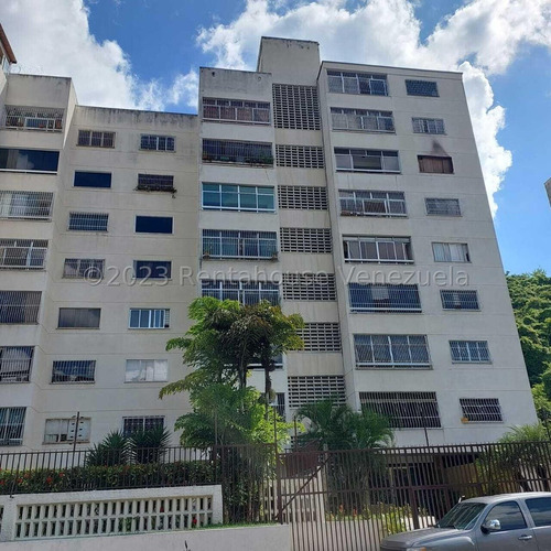 Apartamento En Alquiler En Colinas De La Tahona. Yanira Mls #24-17820