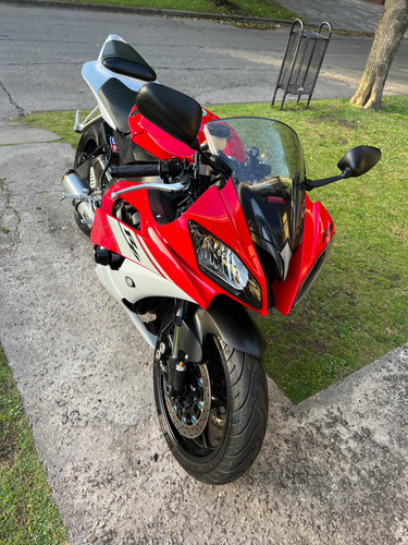 Yamaha R6