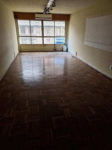 Imagen 8 de 16 de Oficina - Andes Y 18, Oficina Con Vista A Plaza Independencia , 300 M2 !!
