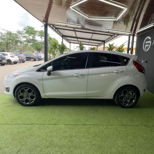 Ford Fiesta 1.6 Hatchback Titanium