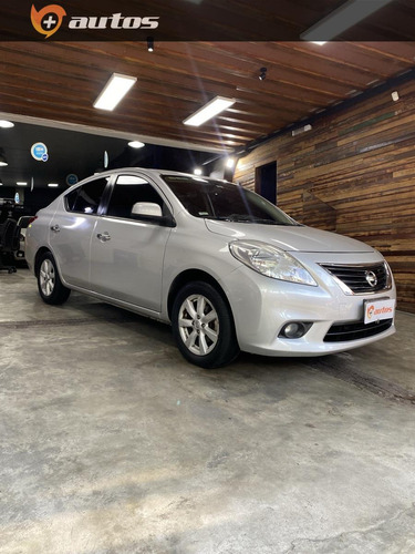 Nissan Versa -