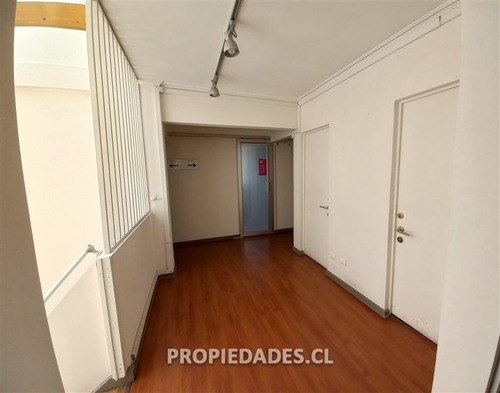 Imagen 9 de 21 de Oficina En Venta En Providencia/casa Ideal S. Profesionales
