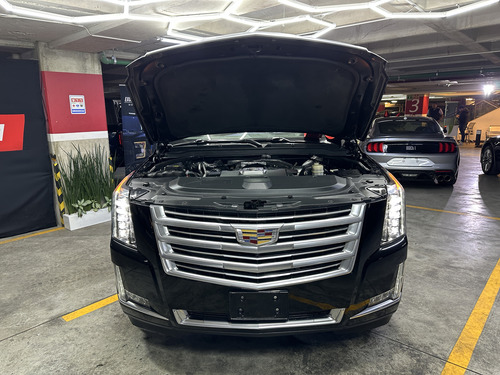 Cadillac Escalade 6.2 Plinum 4x4 At