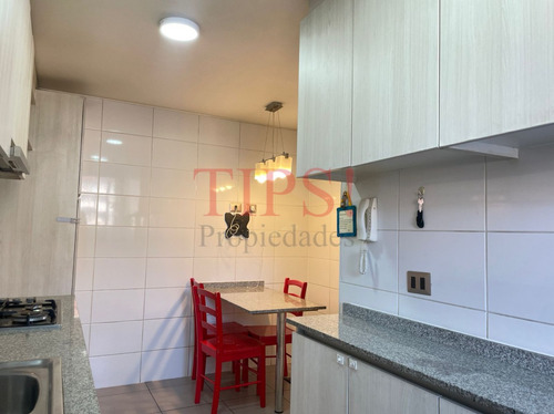 Amplio Departamento 3 D, 2 B, Est, Bod, Vista Oriente -sur