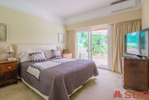 Retasada / Venta Piso Con Jardín Montevideo 1900 Recoleta