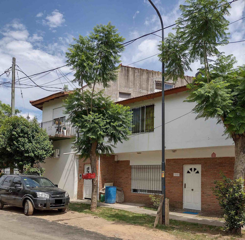 Imagen 9 de 30 de Edificio En Block - Departamentos + Local