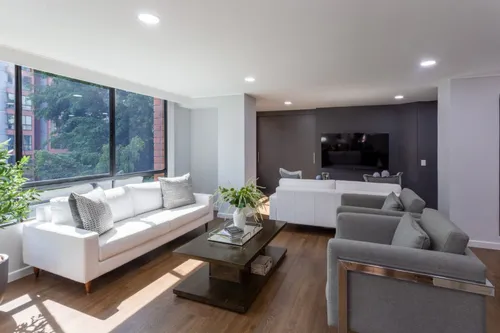 Apartamento En Venta En Loma De Los Balsos. Cod V21555