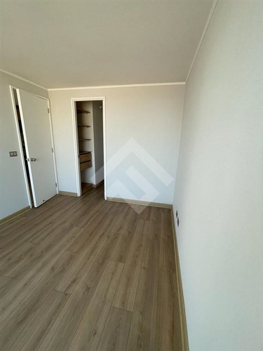 Imagen 7 de 13 de Departamento En Venta De 2 Dorm 2 Baños. En Santiago