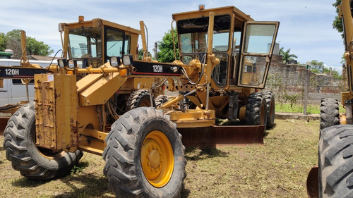 Motoniveladora Caterpillar 120h 2004
