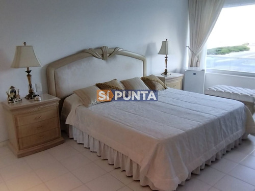 Imagen 19 de 30 de Apartamento En Venta, Brava, Punta Del Este, 3 Dormitorios.