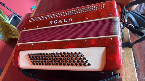 Acordeon Scala 80 Baixos