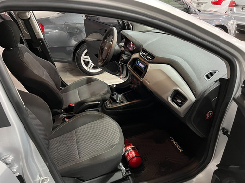 Imagen 13 de 14 de Chevrolet Onix Joy 1.4 2019
