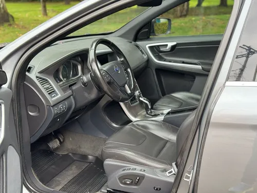 Volvo XC60 2.5 T5 Awd Momentum