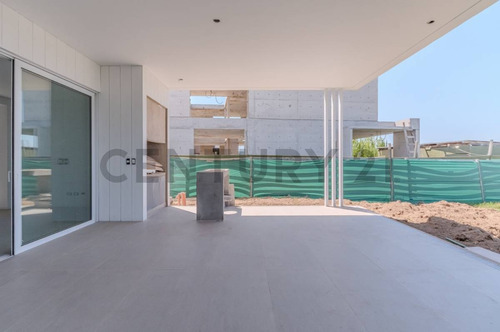 Casa En Venta En Barrio Muelles - Puertos De Escobar