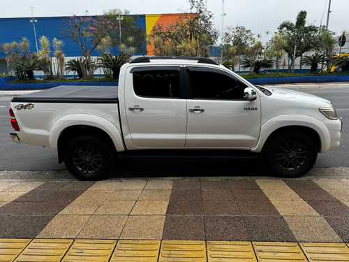 Toyota Hilux 2.7 SRV 4X2 CD 16V