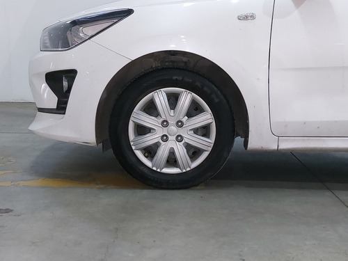 Kia Rio 1.6 L