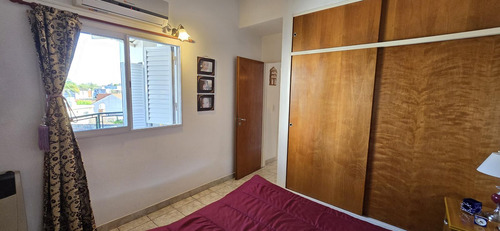 Excelente Departamento 3 Ambientes Con Balcón Y Cochera En Castelli Al 6400, Carapachay