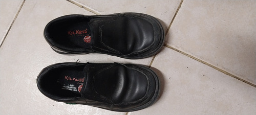 Zapatos De Cuero Escolares Kickers Talle 31 . Color Negro