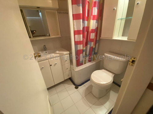 Extraordinario Townhouse De 3 Niveles Ubicado En Conjunto Cerrado Comodidad Perfecta Para La Familia. Está En La Alameda