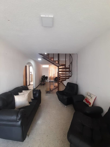 Imagen 5 de 14 de Venta De Casa, Ubicada En Altos De Paramillo. Adlz