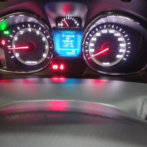 Imagen 7 de 8 de Chevrolet Captiva 2018 2.4 Ls 167cv