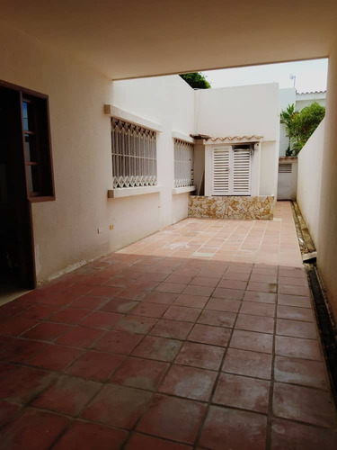 Imagen 24 de 30 de Ecv-879 Zona Norte Venta Casa Villa Puerta Del Este Fuerzas Armadas