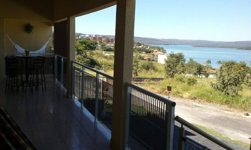 Sobrado De Frente Para O Lago Corumbá, Proximo Ao Clube Náutico
