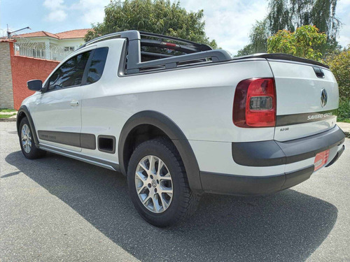 Imagem 10 de 13 de Volkswagen Saveiro 1.6 Cross Ce 8v Flex 2p Manual