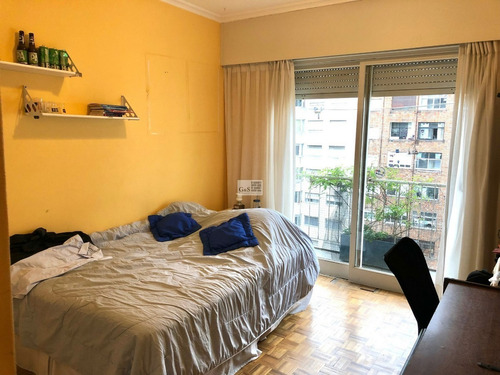 Imagen 8 de 12 de Apartamento De 4 Dormitorios En Venta En Pocitos