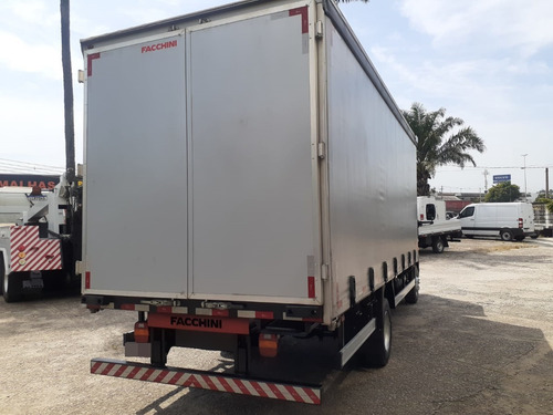 Imagem 5 de 10 de Baú Sider Muito Novo 6,30 X 2,30