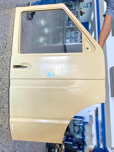 Puerta Delantera De Iveco Daily