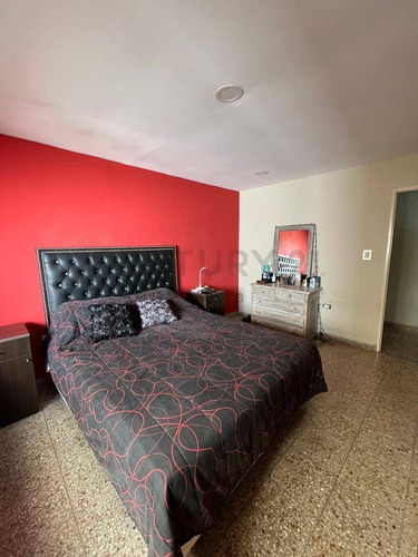 Imagen 14 de 25 de 132 Entre 530 Y 531, Casa Dos Dormitorios Y Piscina, En Venta