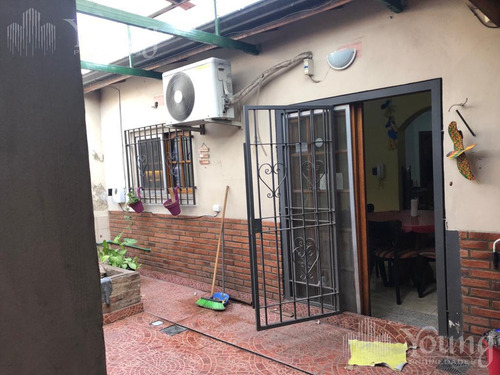 Casa 4 Ambientes En Venta En Villa Domínico