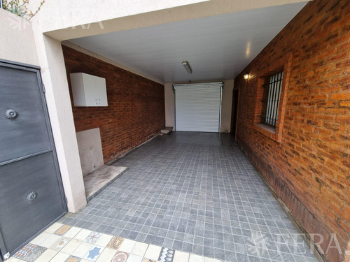 Venta De Casa 5 Ambientes Con Cochera Y Piscina En Belén De Escobar