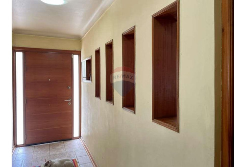 Hermosa Casa Con Amplio Terreno En Ñuñoa