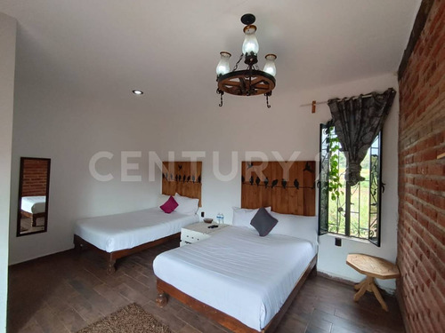 Inmueble Comercial En Venta, En Arandas, Jalisco.