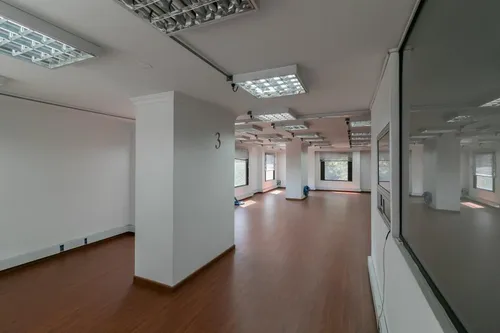 Oficina En Arriendo En Porciúncula. Cod A1021308