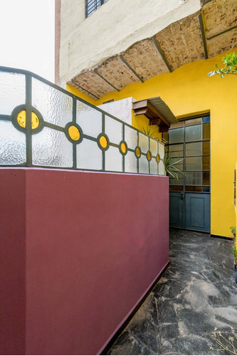 Venta/permuta - Casa Planta Alta, 4 Dormitorios - Centro, Rosario.