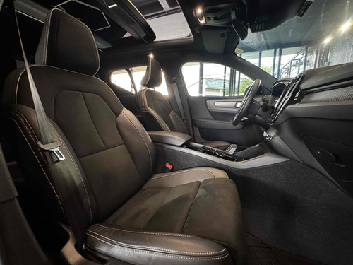 Volvo XC40 1.5 T5 RECHARGE R-DESIGN GEARTRONIC